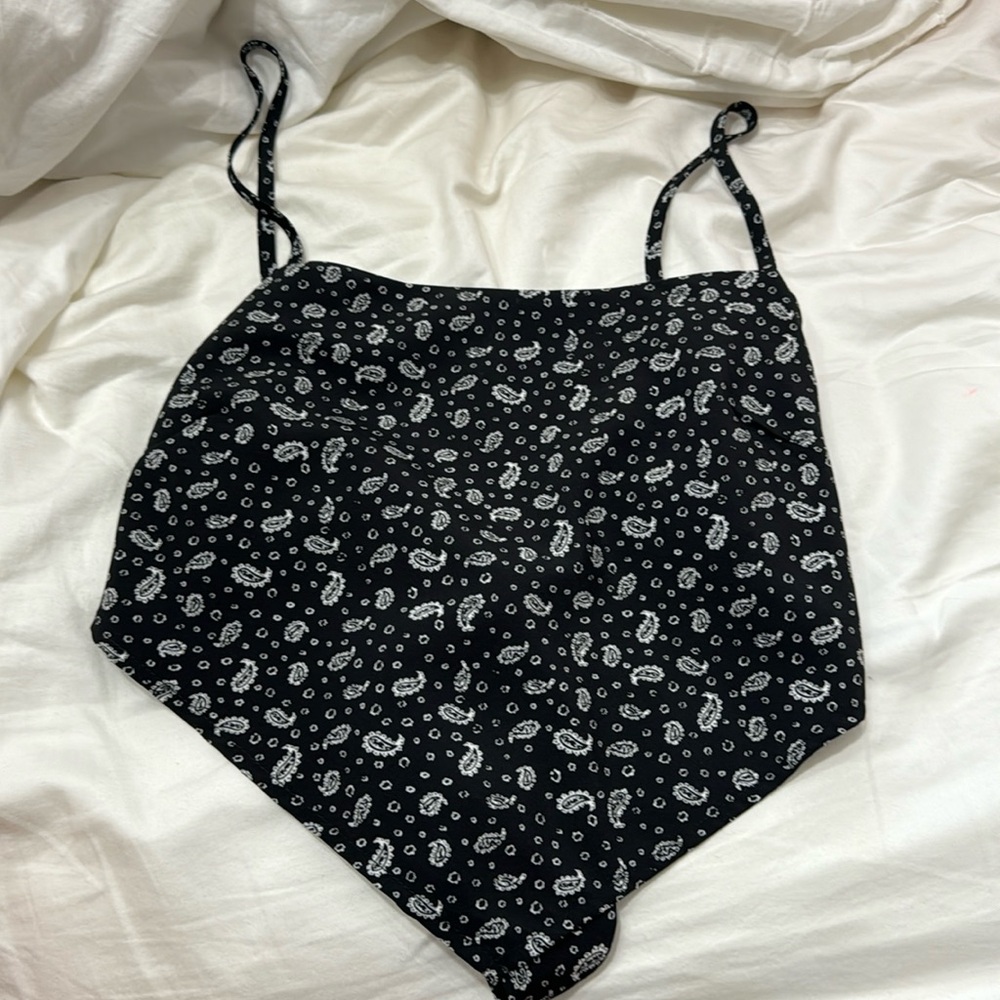 Black patterned top